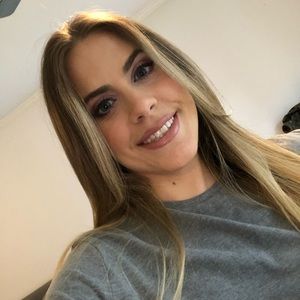 Meet your Posher, Daniela